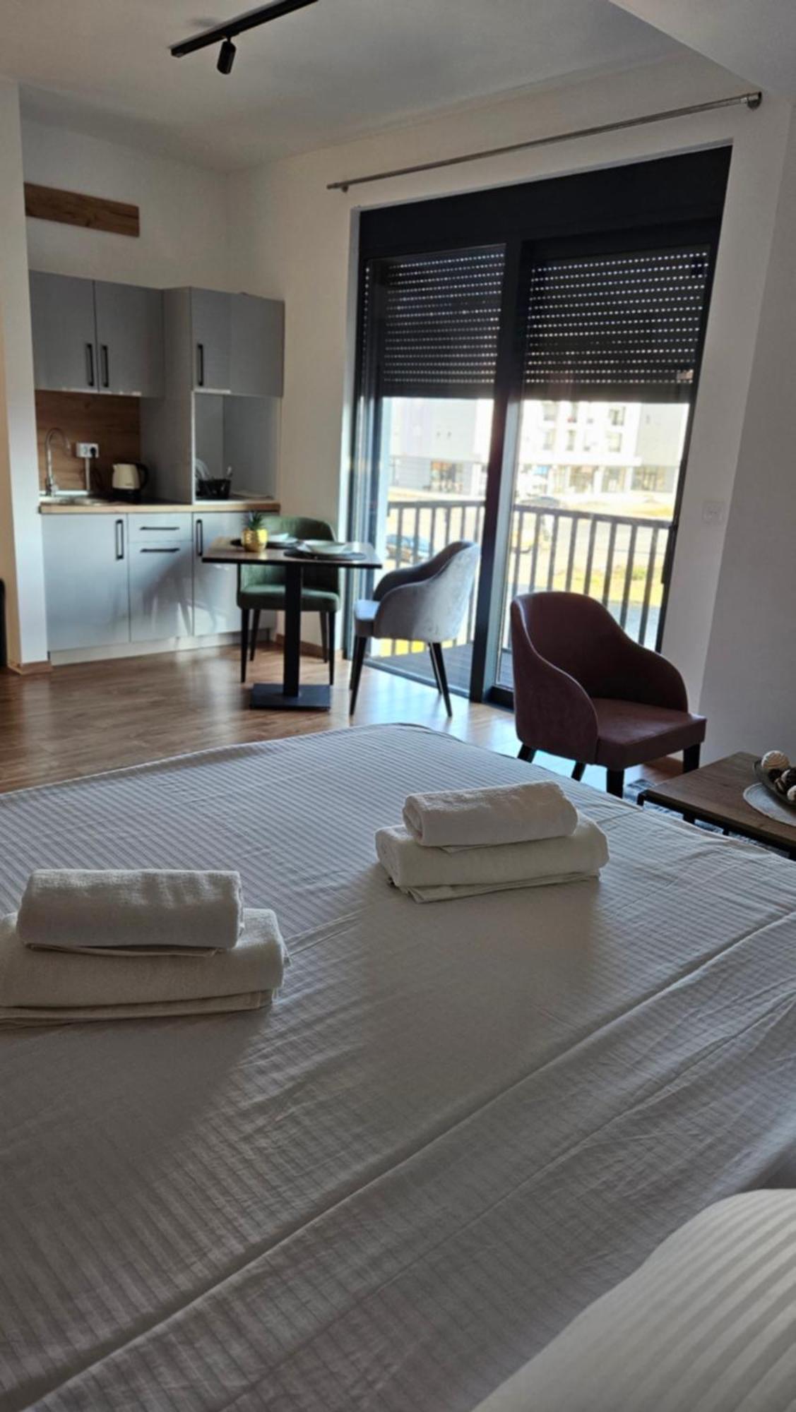 Podgorica Apartments Planet Экстерьер фото