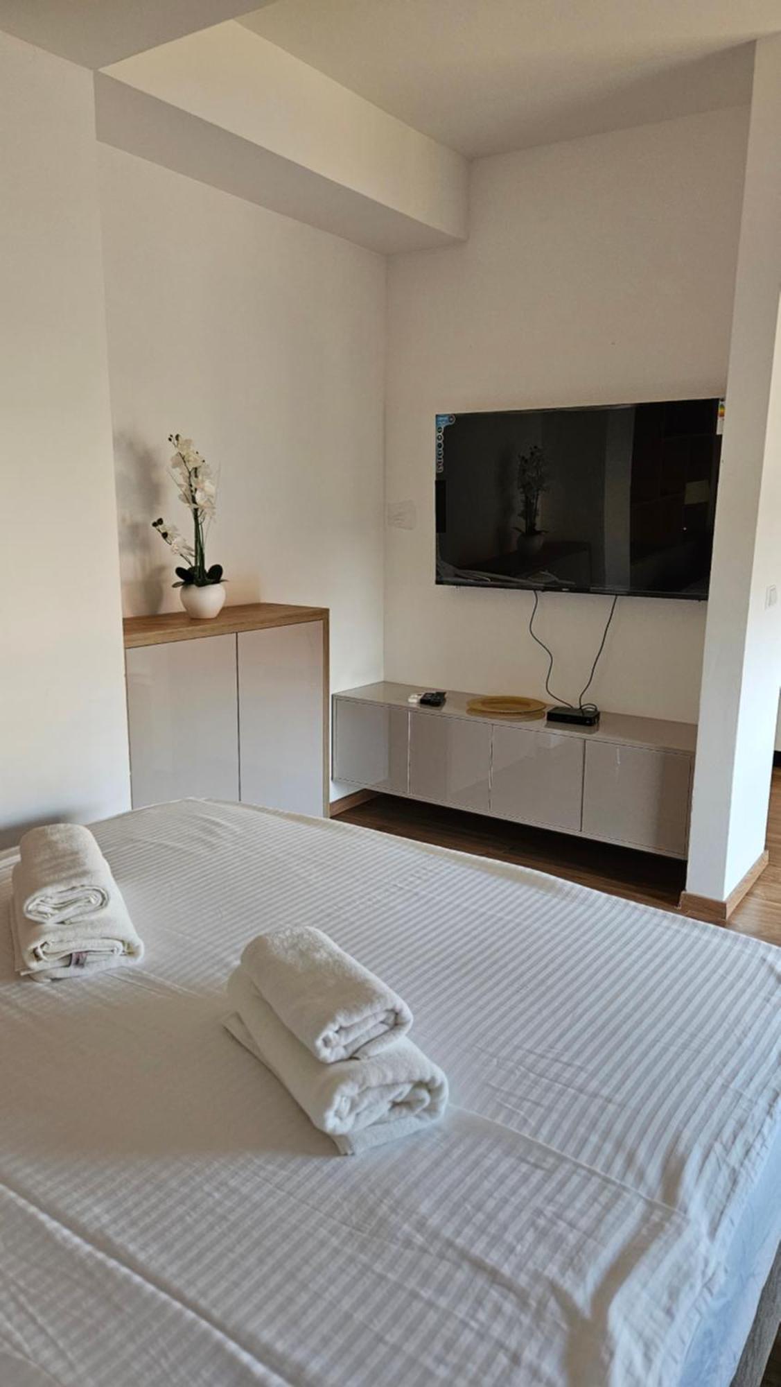 Podgorica Apartments Planet Экстерьер фото