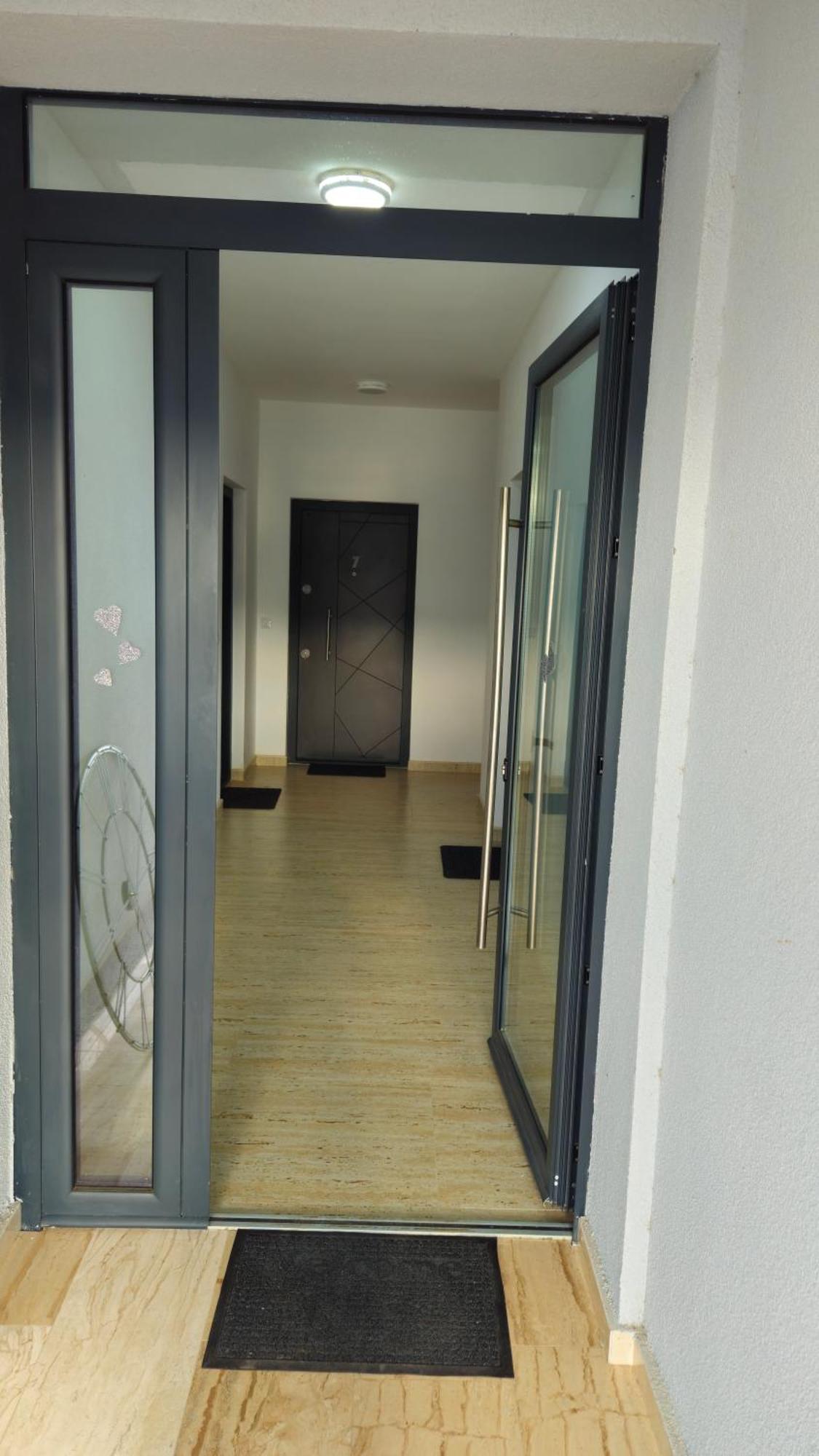 Podgorica Apartments Planet Экстерьер фото